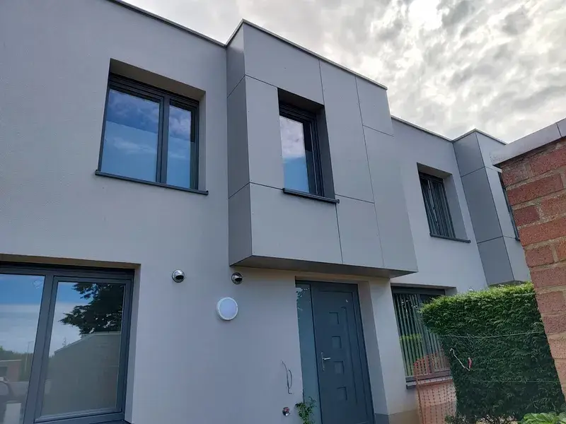 Habillage de façade — BXP SRL
